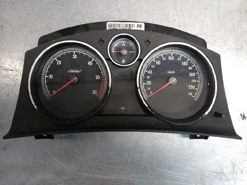 Recambio de cuadro instrumentos para opel astra gtc cosmo referencia OEM IAM 13216684 PF SW4405