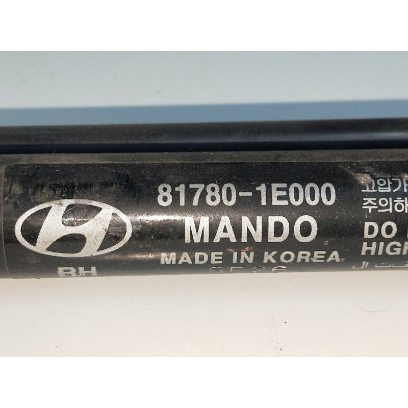 Recambio de amortiguadores maletero / porton para hyundai accent (mc) 1.5 crdi cat referencia OEM IAM 817801E000  