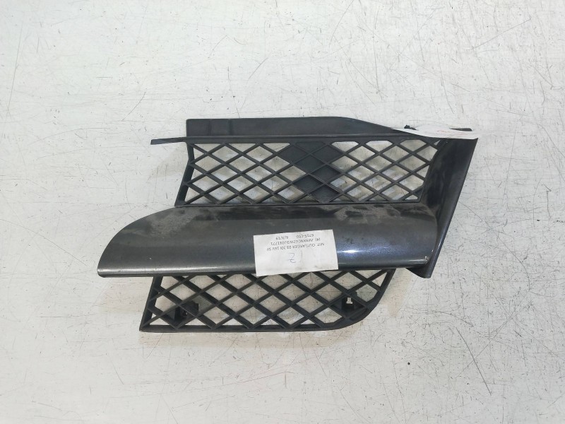 Recambio de rejilla delantera para mitsubishi outlander (cu0w) 2.0 4wd referencia OEM IAM   