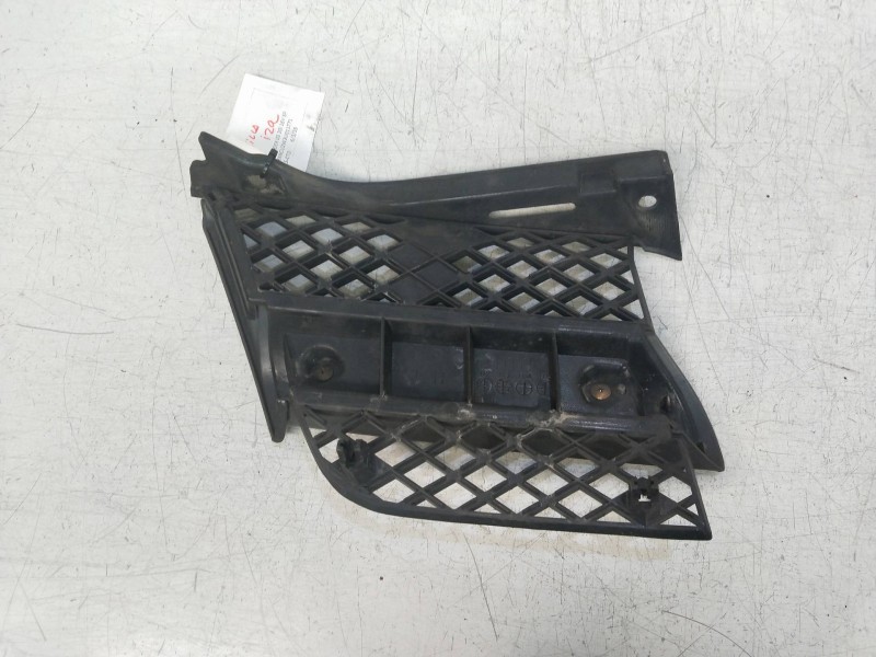 Recambio de rejilla delantera para mitsubishi outlander (cu0w) 2.0 4wd referencia OEM IAM   