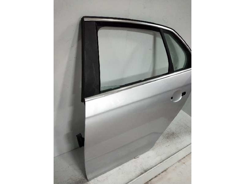 Recambio de puerta trasera izquierda para volkswagen jetta (1k2) 2.0 tdi referencia OEM IAM   