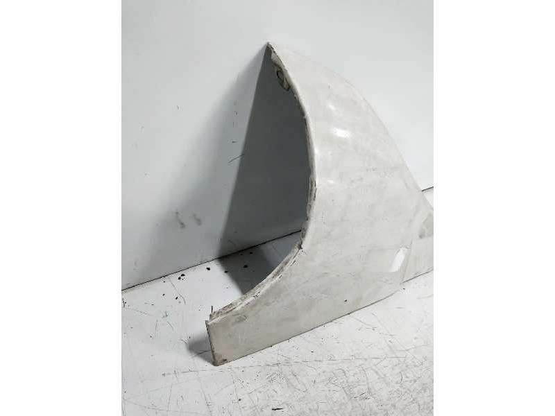 Recambio de aleta delantera izquierda para hyundai h 100 2.5 d referencia OEM IAM   