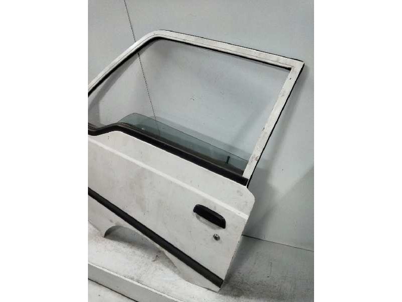 Recambio de puerta delantera izquierda para hyundai h 100 2.5 d referencia OEM IAM   