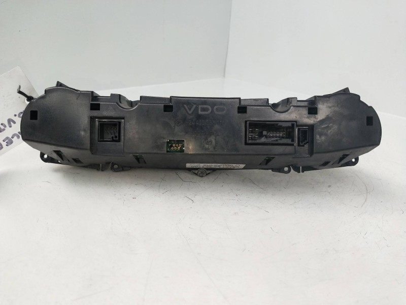 Recambio de mando calefaccion / aire acondicionado para mercedes vito caja cerrada 6.03  2.1 cdi referencia OEM IAM 2118301785 Q