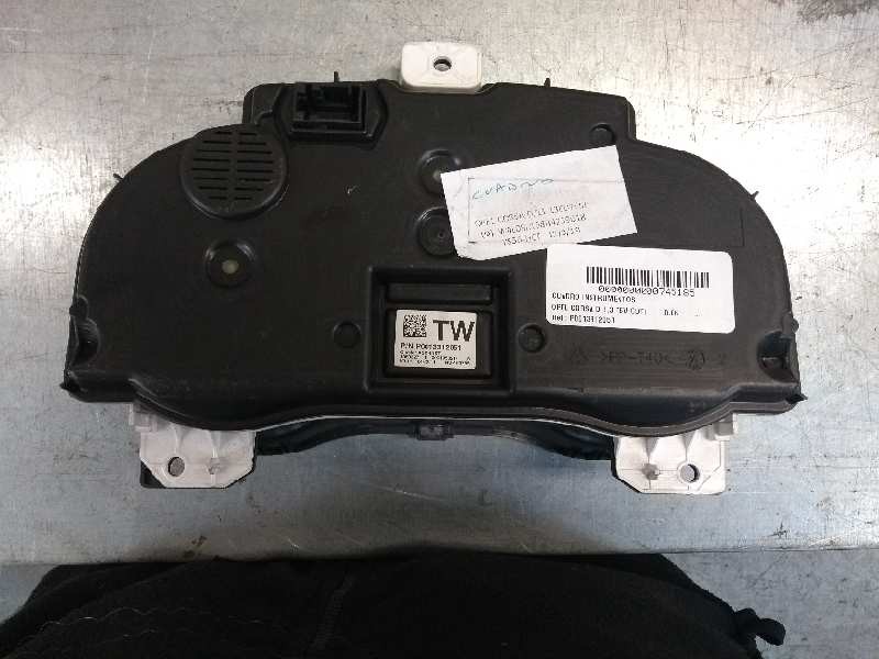 Recambio de cuadro instrumentos para opel corsa d 1.3 16v cdti referencia OEM IAM P0013312051 TW 