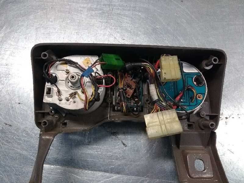 Recambio de cuadro instrumentos para isuzu trooper ubs 55 referencia OEM IAM   