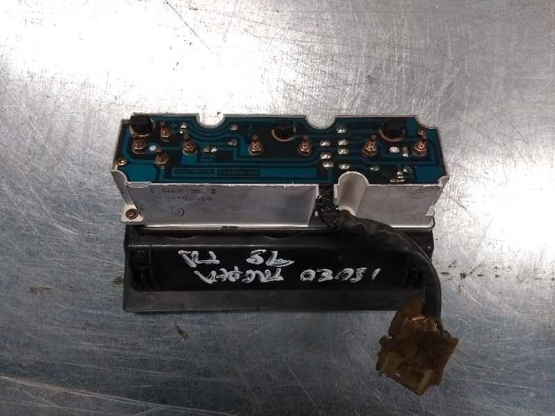 Recambio de cuadro relojes para isuzu trooper referencia OEM IAM 8944383942 69612420 