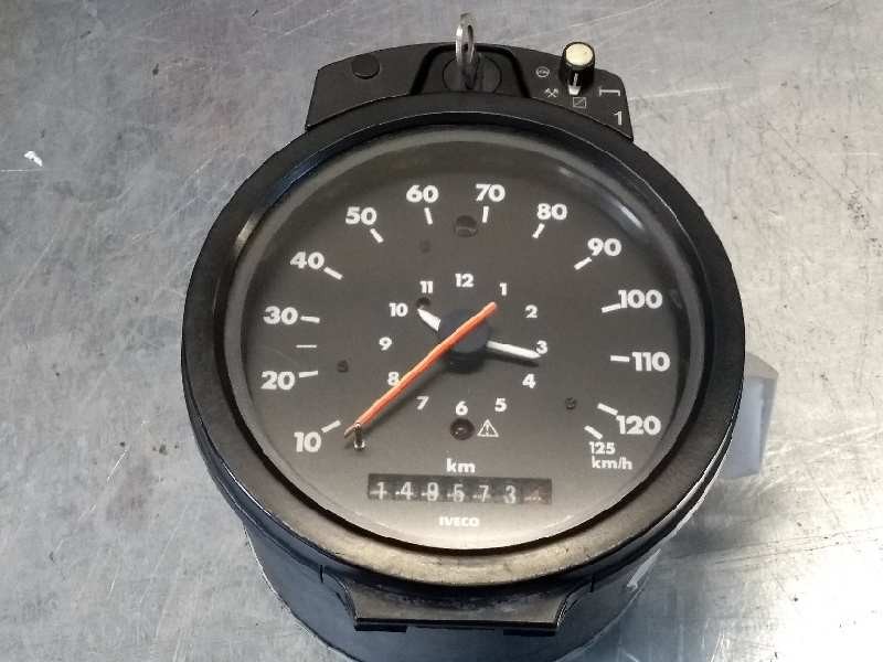 Recambio de cuadro cuentakm para iveco daily caja abierta 2.4 diesel referencia OEM IAM   