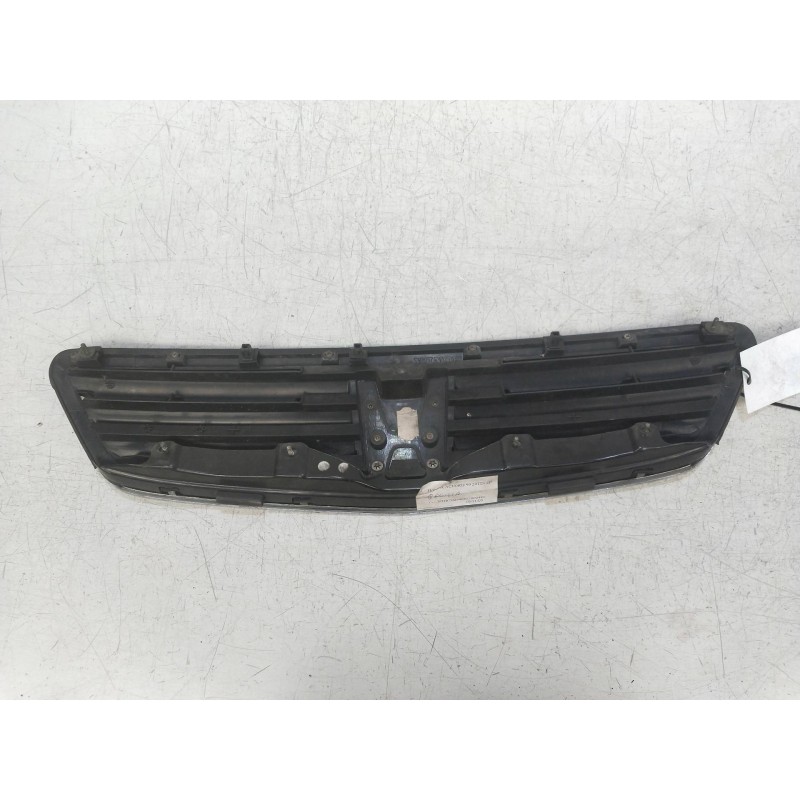 Recambio de rejilla delantera para honda accord berlina (cg7-9/ch1-7) 2.0 tdi cat referencia OEM IAM   