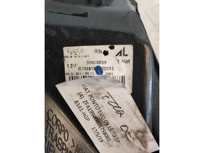 Recambio de piloto trasero derecho para fiat punto (evo) (199) emotion referencia OEM IAM 51888059  