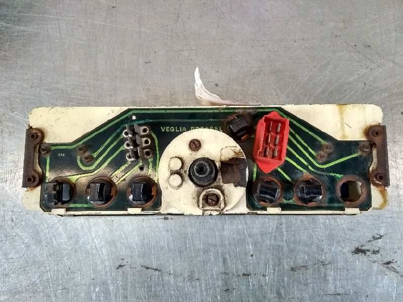 Recambio de cuadro instrumentos para jeep comando diesel referencia OEM IAM    Recambio de cuadro instrumentos para jeep comando diesel referencia OEM IAM