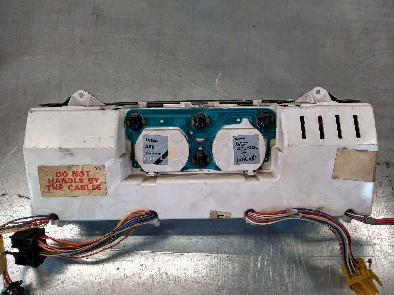 Recambio de cuadro instrumentos para jaguar xj serie iii v12 daimler double six referencia OEM IAM 53987166D DBC4356 4DU