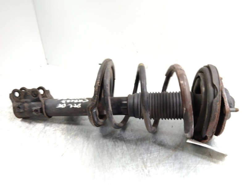 Recambio de amortiguador delantero derecho para kia carens (un) 2.0 crdi referencia OEM IAM   