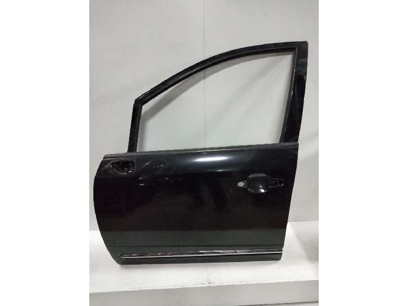 Recambio de puerta delantera izquierda para kia carens (un) 2.0 crdi referencia OEM IAM   