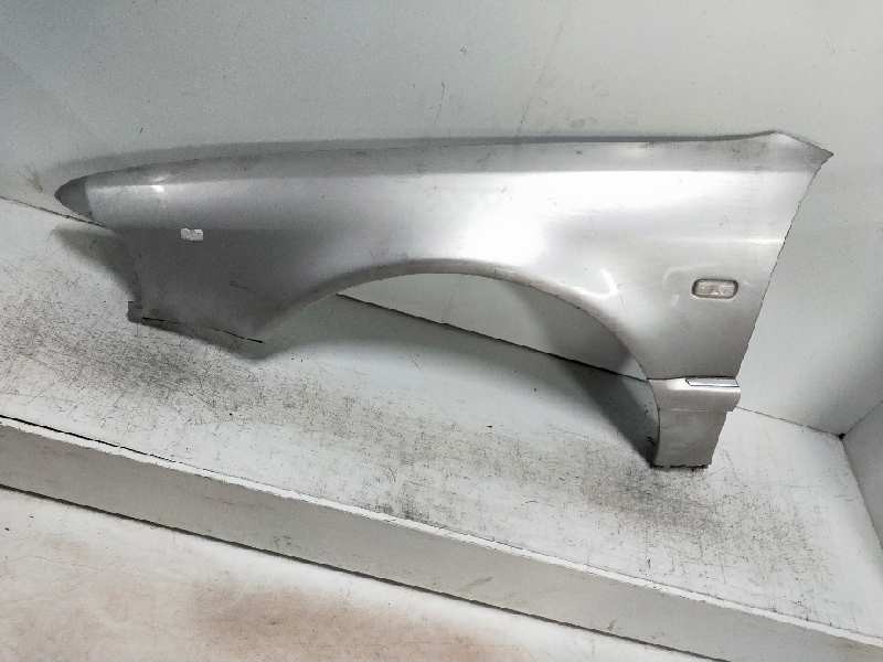 Recambio de aleta delantera izquierda para audi a8 (d2) 4.2 v8 40v referencia OEM IAM   