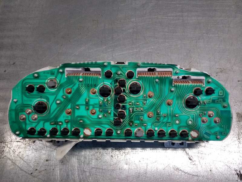 Recambio de cuadro instrumentos para kia carnival 2.9 turbodiesel cat referencia OEM IAM K55B55430 20026780 305002E0025