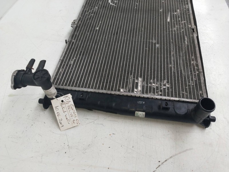 Recambio de radiador agua para kia carnival 2.5 referencia OEM IAM   