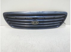 Recambio de rejilla delantera para kia carnival ii 2.9 crdi lx referencia OEM IAM   