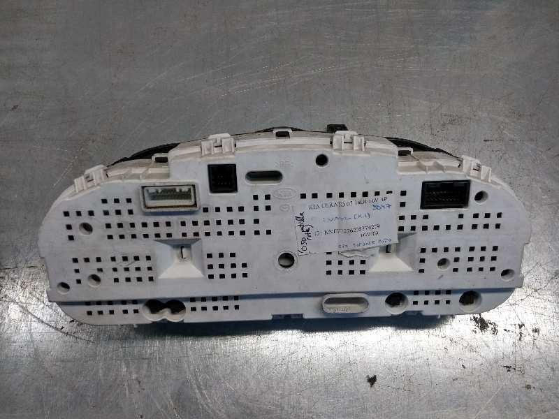 Recambio de cuadro instrumentos para kia cerato 1.6 crdi referencia OEM IAM 940132F440 DD47 11001029200K