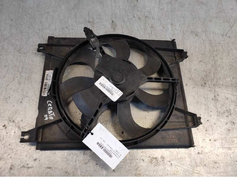 Recambio de electroventilador para kia cerato 2.0 turbodiesel cat referencia OEM IAM 4G30207 DT24EL2MT 