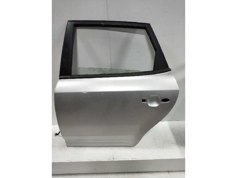 Recambio de puerta trasera izquierda para kia cee´d emotion referencia OEM IAM   
