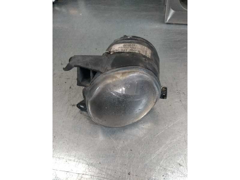 Recambio de faro antiniebla derecho para audi a8 (d2) 2.5 tdi referencia OEM IAM   