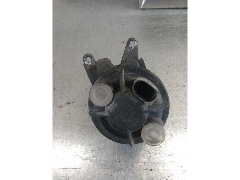 Recambio de faro antiniebla derecho para audi a8 (d2) 2.5 tdi referencia OEM IAM   