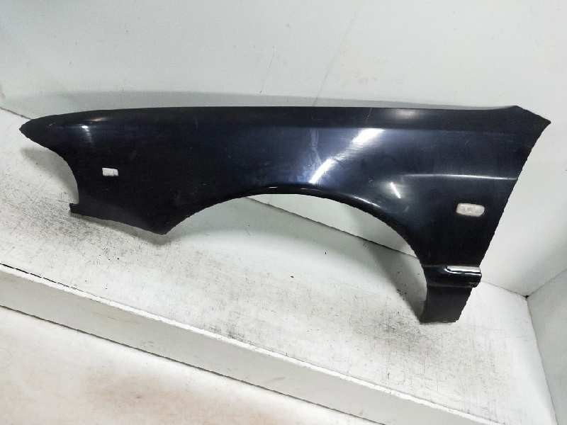 Recambio de aleta delantera izquierda para audi a8 (d2) 4.2 v8 40v referencia OEM IAM   