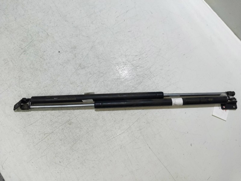Recambio de amortiguadores maletero / porton para hyundai h 1 h 1 furg.caja cerr.c. puerta referencia OEM IAM 817804A040  