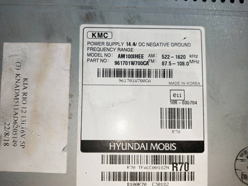 Recambio de sistema audio / radio cd para kia rio 1.2 cat referencia OEM IAM AM100IHEE 961701W7400CA 