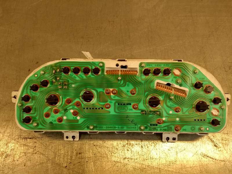 Recambio de cuadro instrumentos para kia rio ls berlina (5-ptas.) referencia OEM IAM 0K33B55430B 20025420 305004C0034
