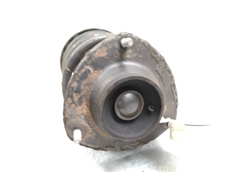 Recambio de amortiguador delantero derecho para kia sportage 2.0 cat referencia OEM IAM    Recambio de amortiguador delantero derecho para kia sportage 2.0 cat referencia OEM IAM