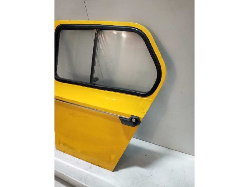 Recambio de puerta trasera izquierda para citroen dyane referencia OEM IAM    Recambio de puerta trasera izquierda para citroen dyane referencia OEM IAM