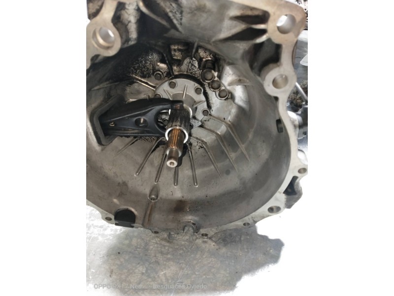 Recambio de caja cambios para kia sportage 2.0 cat referencia OEM IAM 0110002097  