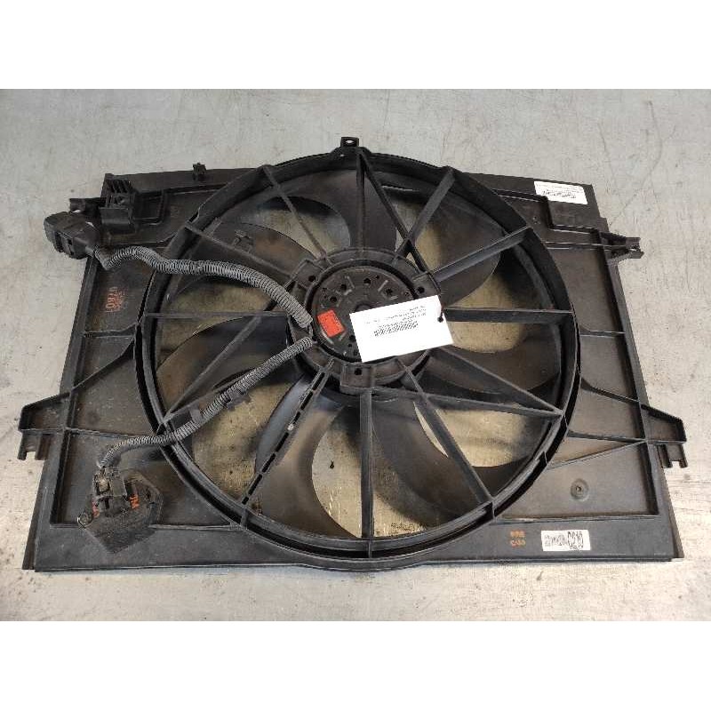 Recambio de electroventilador para kia sportage 2.0 turbodiesel cat referencia OEM IAM 253802E  