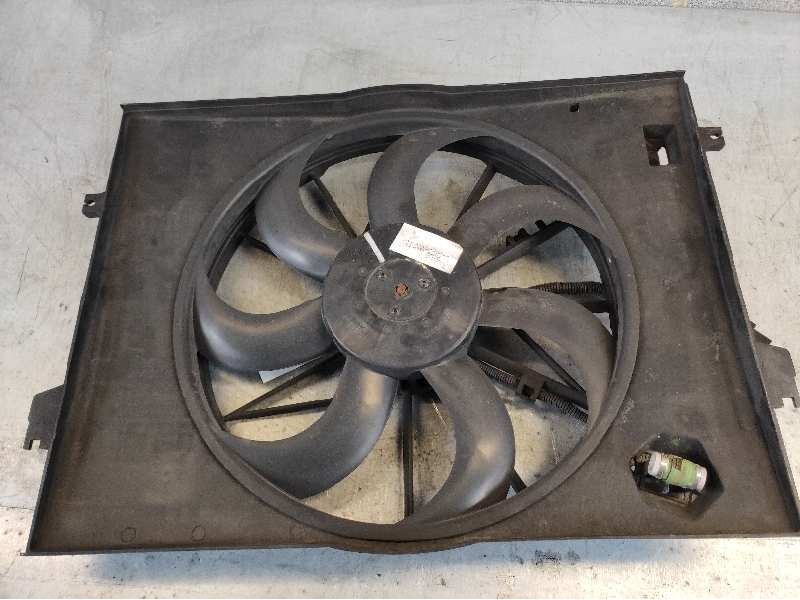 Recambio de electroventilador para kia sportage 2.0 turbodiesel cat referencia OEM IAM 253802E  