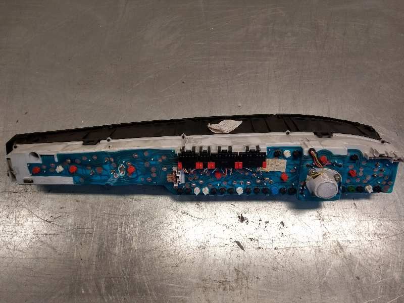 Recambio de cuadro instrumentos para lancia delta 1.9 turbodiesel cat referencia OEM IAM 718039081 602799906 