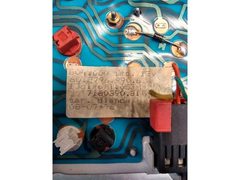 Recambio de cuadro instrumentos para lancia delta 1.9 turbodiesel cat referencia OEM IAM 718039081 602799906 