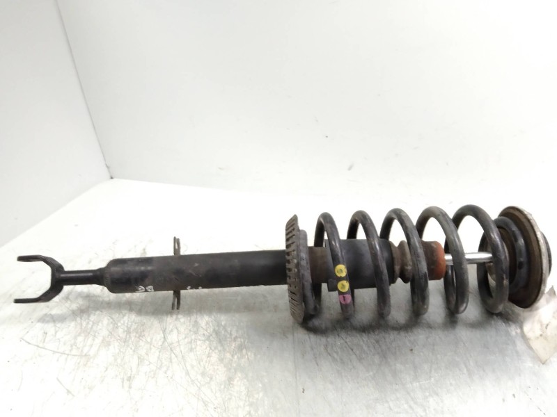Recambio de amortiguador delantero derecho para audi a8 (d2) 4.2 v8 40v referencia OEM IAM 4D0413031BN  