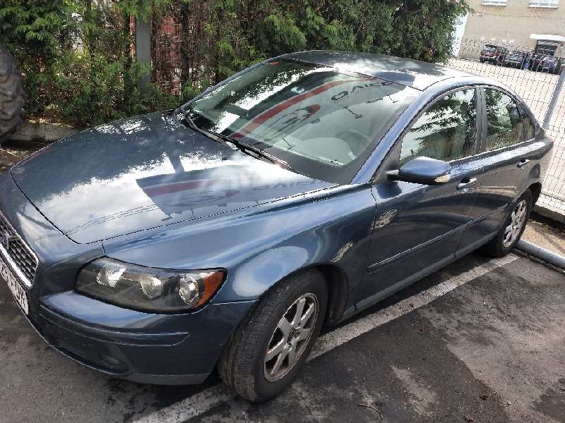 volvo s40 berlina del año 2006