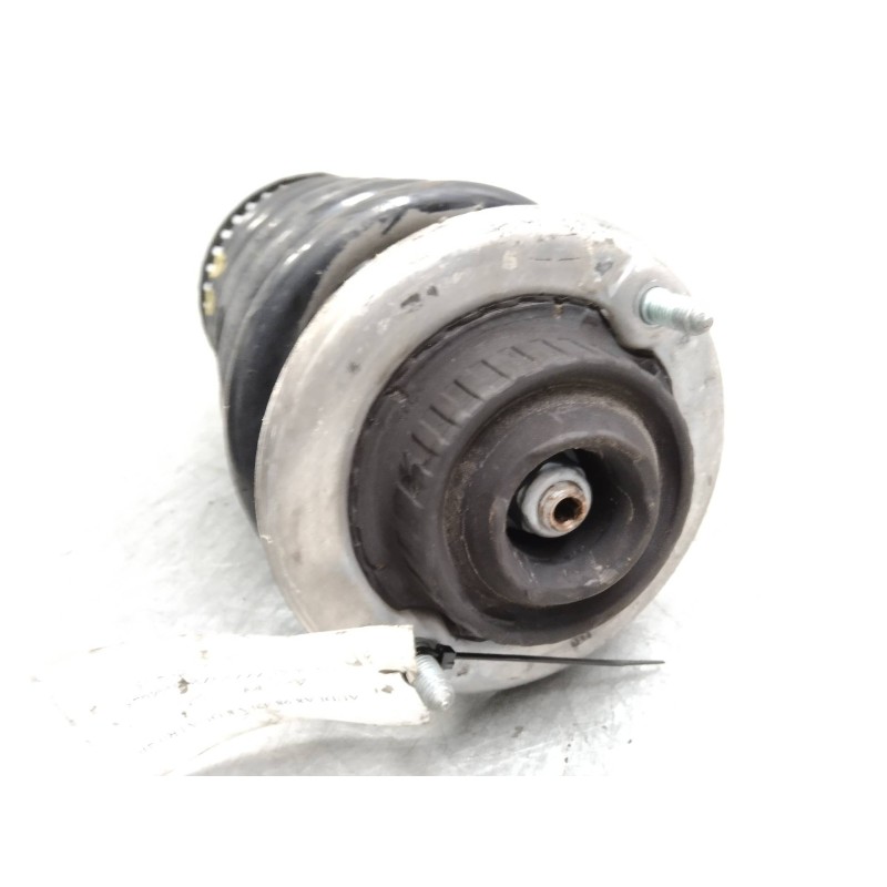Recambio de amortiguador delantero derecho para audi a8 (d2) 4.2 v8 40v referencia OEM IAM 4D0413031BN  