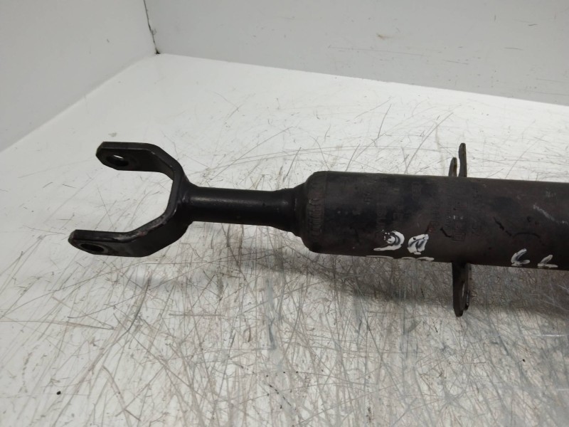 Recambio de amortiguador delantero derecho para audi a8 (d2) 4.2 v8 40v referencia OEM IAM 4D0413031BN  