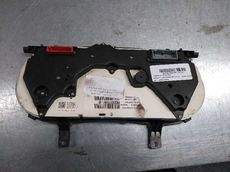 Recambio de cuadro instrumentos para renault trafic combi (ab 4.01) 6 - plazas, acristalado parcial, combi corto referencia OEM 