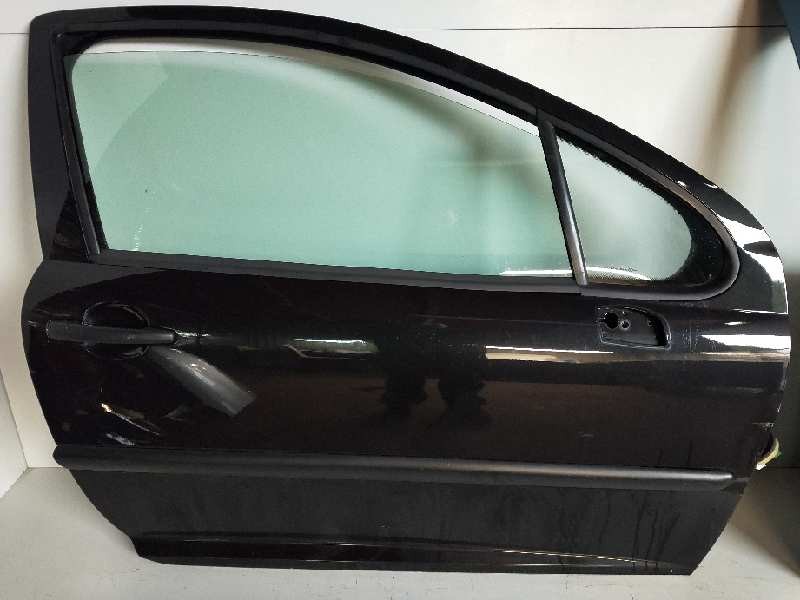 Recambio de puerta delantera derecha para peugeot 207 urban referencia OEM IAM  3P 