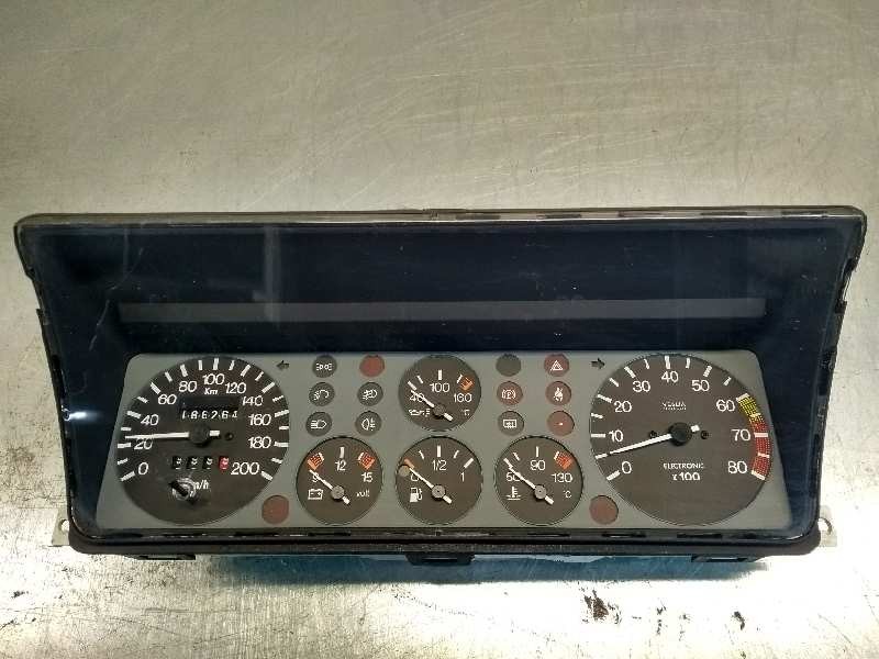 Recambio de cuadro instrumentos para lancia delta 1600 i.e kat super referencia OEM IAM 82470670 6025070 