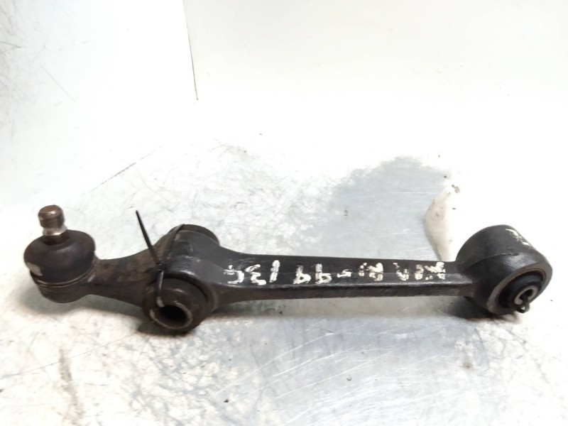 Recambio de brazo suspension inferior delantero izquierdo para kia rio ls berlina (5-ptas.) referencia OEM IAM   