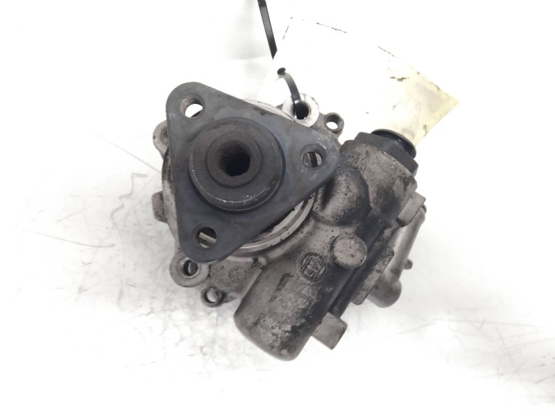 Recambio de bomba direccion para lancia kappa berlina 2.4 turbodiesel referencia OEM IAM   