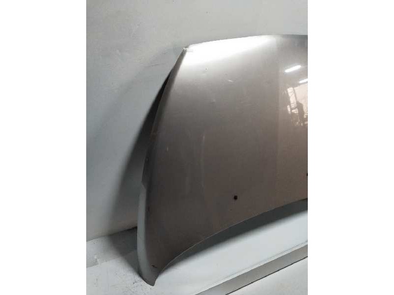 Recambio de capot para lancia lancia y cosmopolitan referencia OEM IAM   