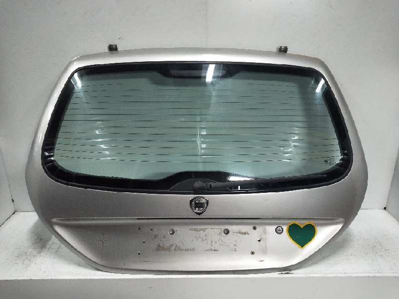 Recambio de porton trasero para lancia lancia y cosmopolitan referencia OEM IAM   