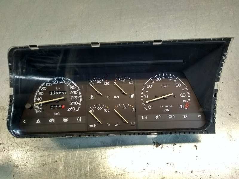 Recambio de cuadro instrumentos para lancia thema v6 ls berlina referencia OEM IAM 82471131 6024739900 